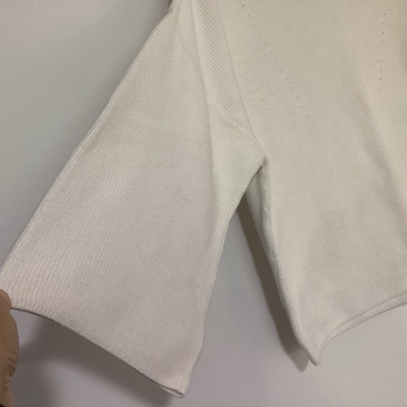 Banana Republic Loose Pullover Sweater Medium - Picture 3 of 6